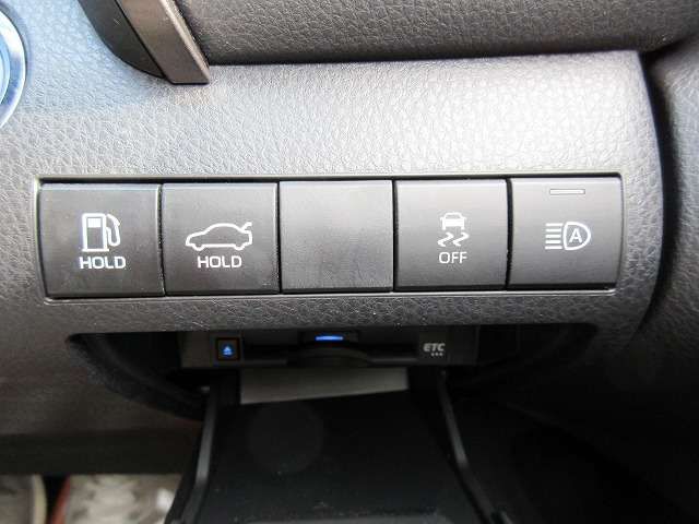 TOYOTA CAMRY HYBRID 2023 Image 31