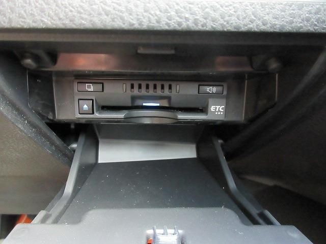 TOYOTA CAMRY HYBRID 2023 Image 31