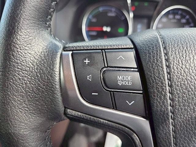 TOYOTA CROWN SEDAN HYBRID 2015 Image 31