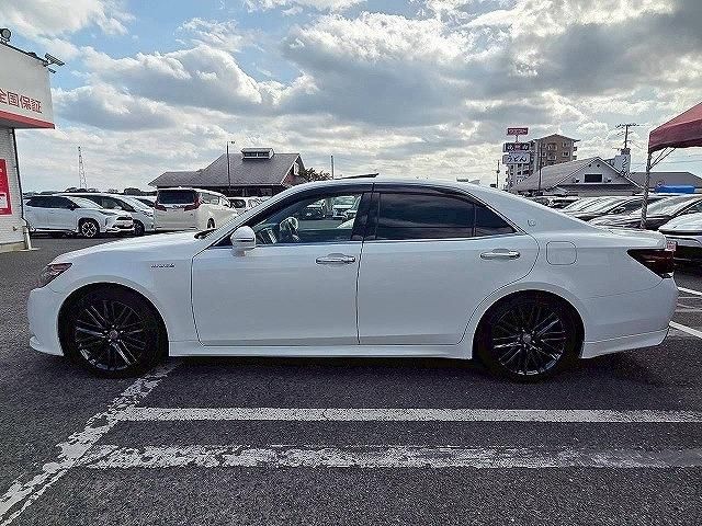 TOYOTA CROWN SEDAN HYBRID 2015 Image 31