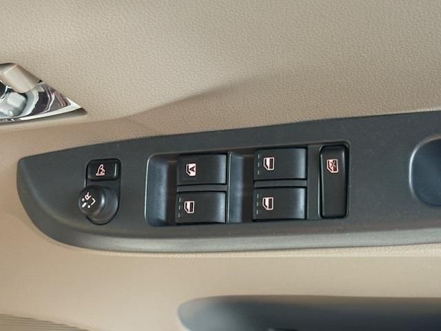 TOYOTA PIXIS EPOCH 2016 Image 31