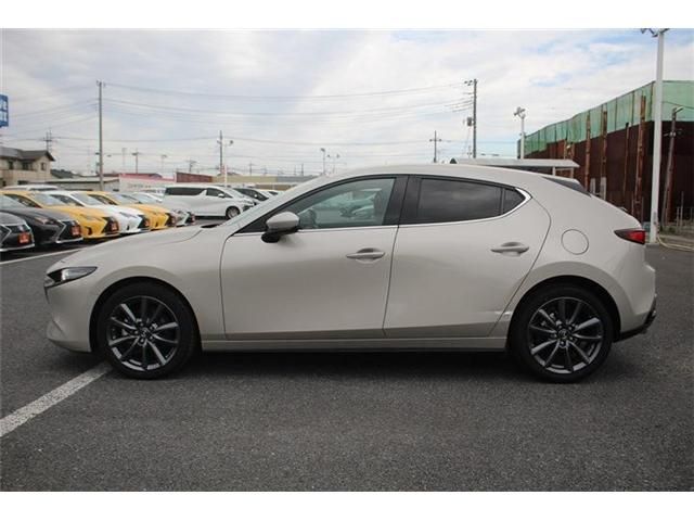 MAZDA 3 FASTBACK 2023 Image 31