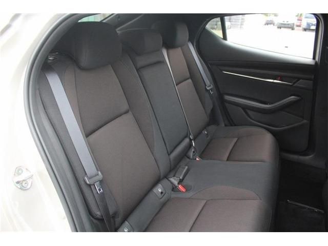 MAZDA 3 FASTBACK 2023 Image 31