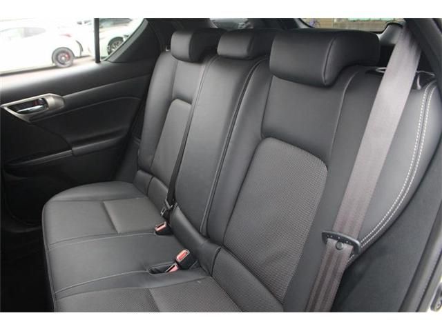 TOYOTA LEXUS CT200H 2017 Image 31