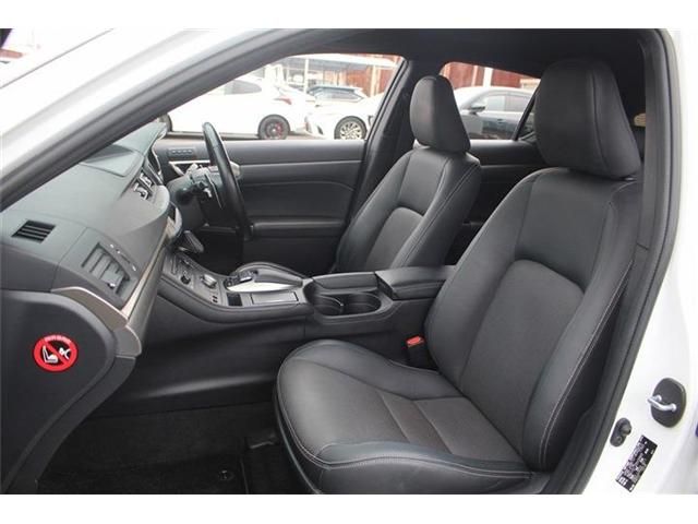 TOYOTA LEXUS CT200H 2017 Image 31