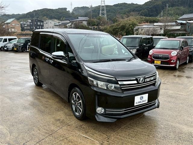 TOYOTA VOXY 2015 Image 31