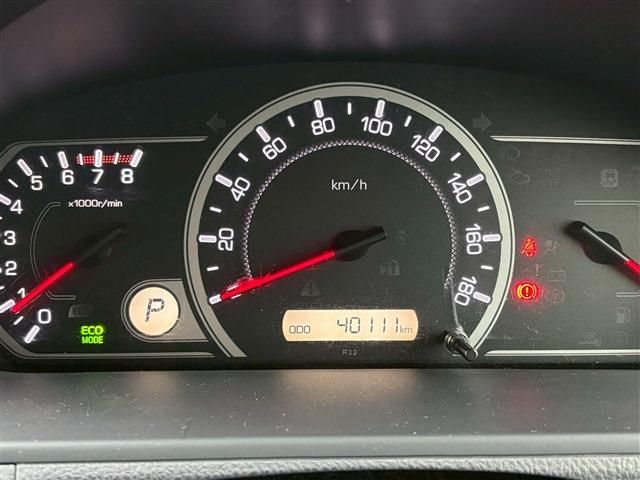 TOYOTA VOXY 2015 Image 31