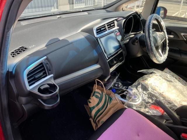 HONDA FIT HYBRID 2016 Image 31