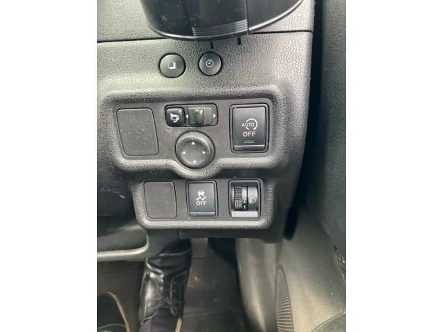 NISSAN NOTE 2012 Image 31