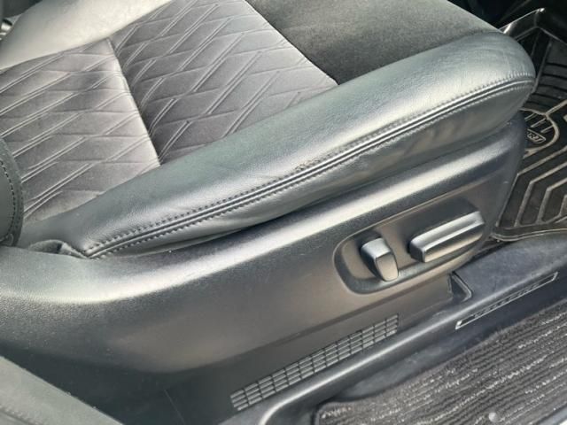 TOYOTA VELLFIRE  HYBRID 4WD 2015 Image 31