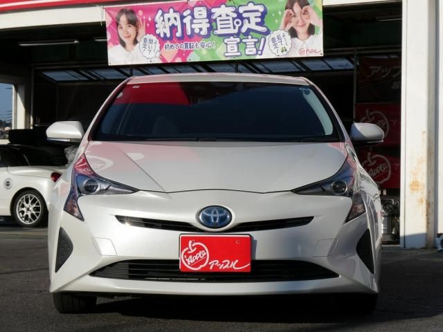 TOYOTA PRIUS 2017 Image 31