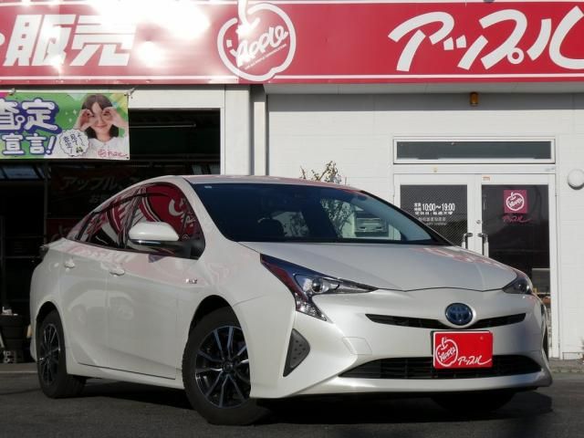 TOYOTA PRIUS 2017 Image 31