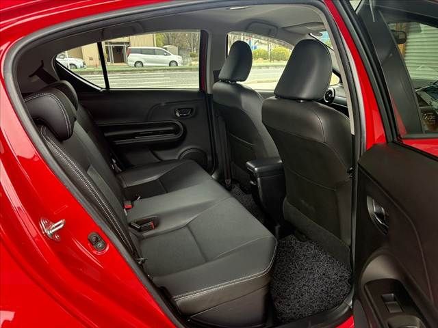 TOYOTA AQUA 2015 Image 31