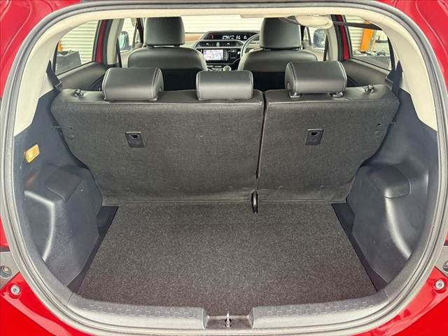 TOYOTA AQUA 2015 Image 31