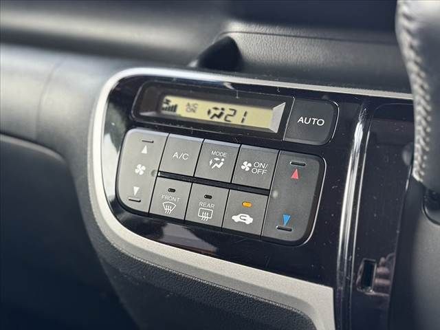 HONDA N BOX CUSTOM 2013 Image 31