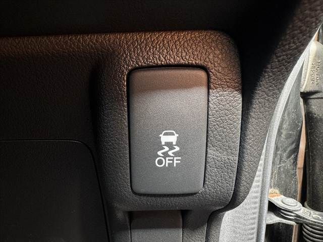 HONDA N BOX CUSTOM 2013 Image 31