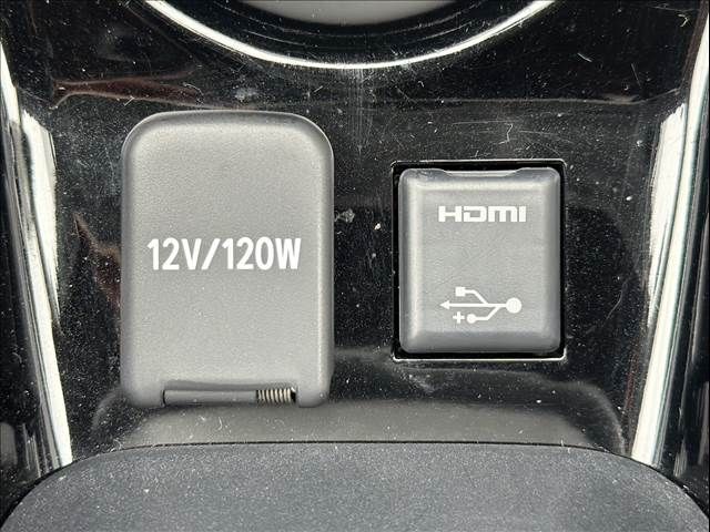 TOYOTA PRIUS 4WD 2021 Image 31