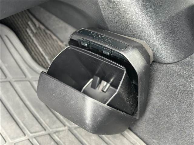 TOYOTA PRIUS 4WD 2021 Image 31