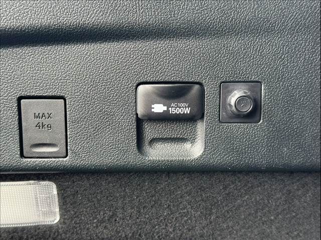 TOYOTA PRIUS 4WD 2021 Image 31