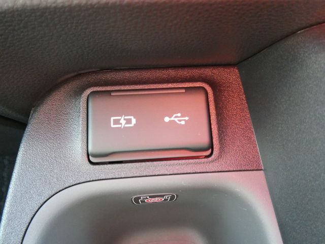 TOYOTA SIENTA HYBRID 2024 Image 31