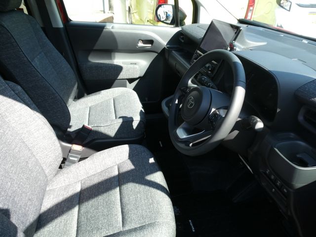 TOYOTA SIENTA HYBRID 2024 Image 31