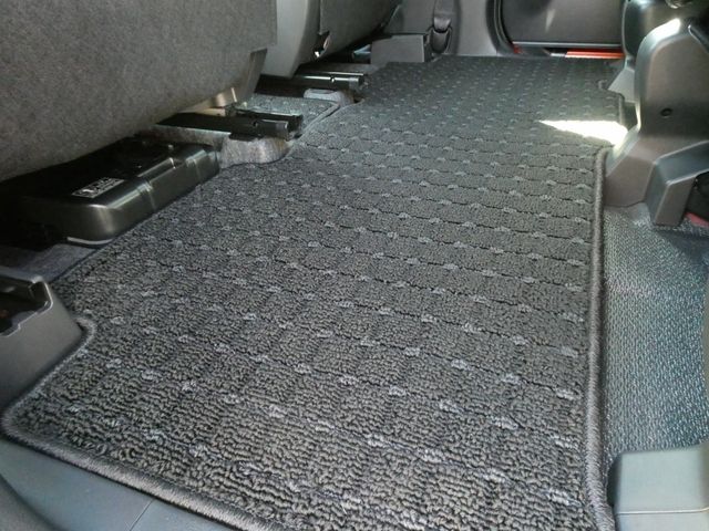 TOYOTA SIENTA HYBRID 2024 Image 31