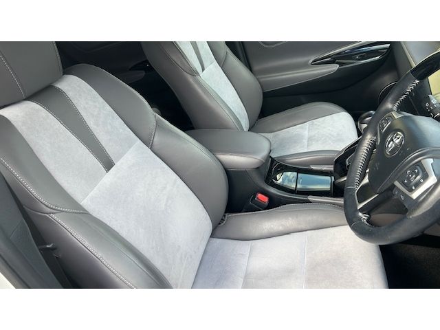 TOYOTA HARRIER HYBRID 2017 Image 31