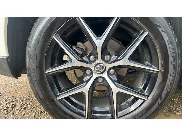 TOYOTA HARRIER HYBRID 2017 Image 31