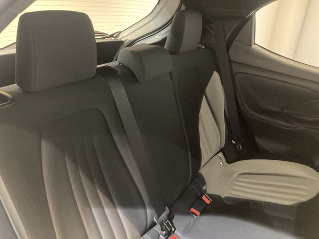 TOYOTA YARIS HYBRID 2026 Image 31