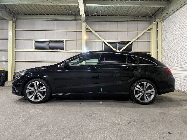 MERCEDES BENZ CLA SH 2018 Image 31