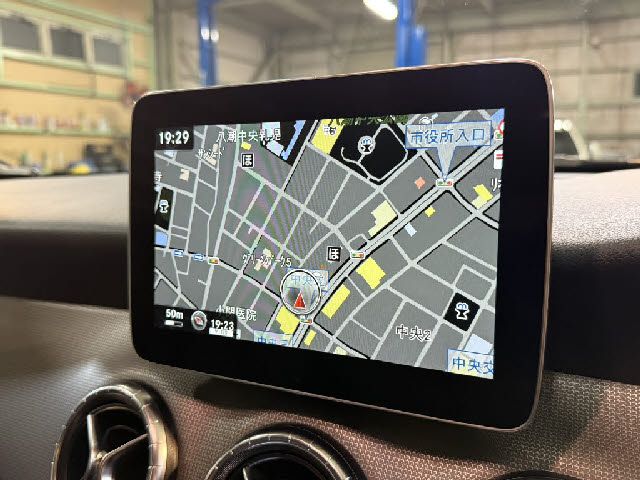 MERCEDES BENZ CLA SH 2018 Image 31