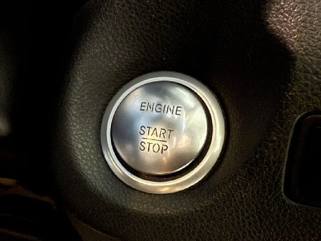 MERCEDES BENZ CLA SH 2018 Image 31