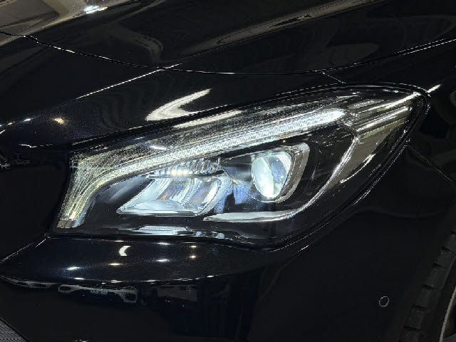 MERCEDES BENZ CLA SH 2018 Image 31