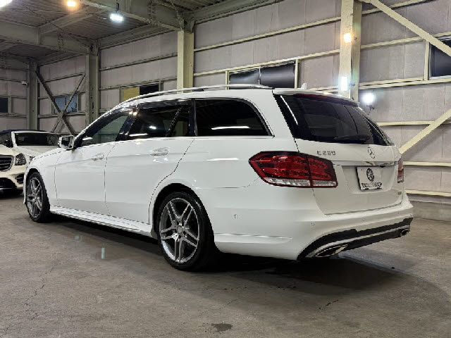 MERCEDES BENZ E CLAS 2014 Image 31