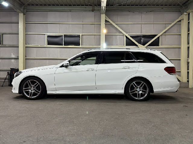 MERCEDES BENZ E CLAS 2014 Image 31
