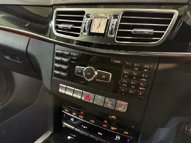 MERCEDES BENZ E CLAS 2014 Image 31