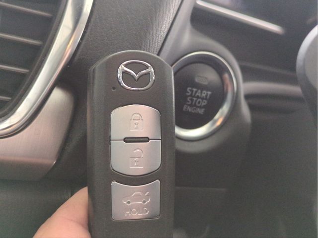 MAZDA AXELA SEDAN 2016 Image 31