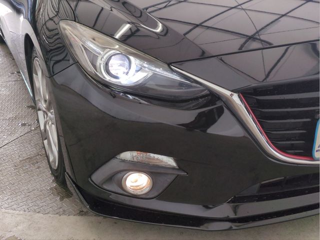 MAZDA AXELA SEDAN 2016 Image 31