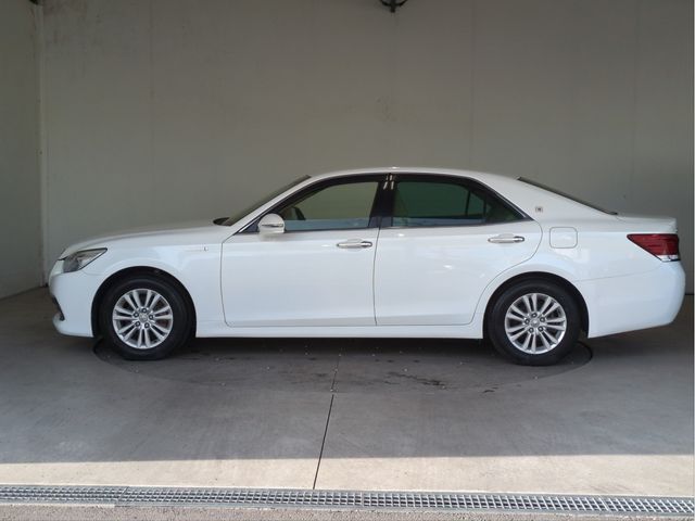 TOYOTA CROWN SEDAN 2014 Image 31