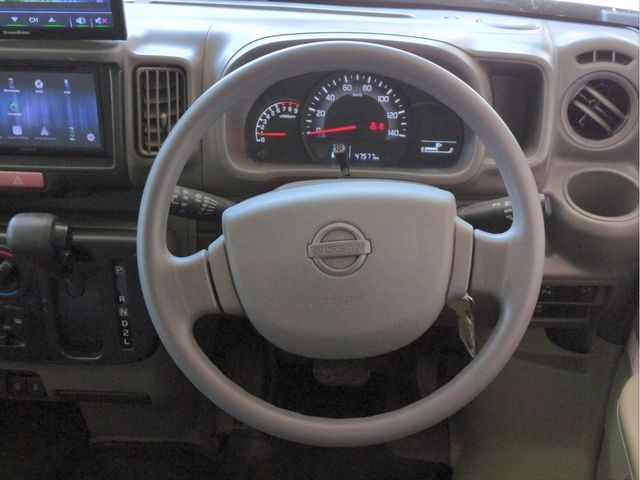 NISSAN NV100 CLIPPER 2022 Image 31