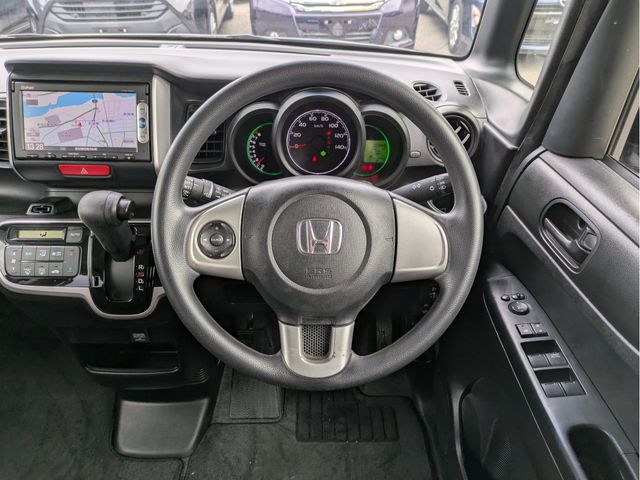 HONDA N BOX 2015 Image 31