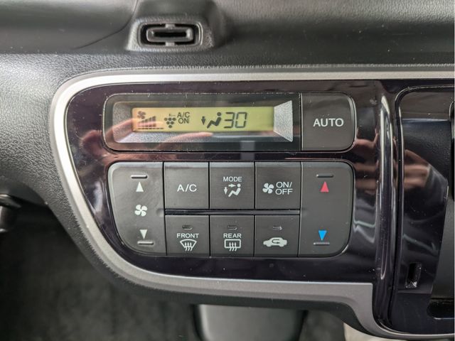 HONDA N BOX 2015 Image 31