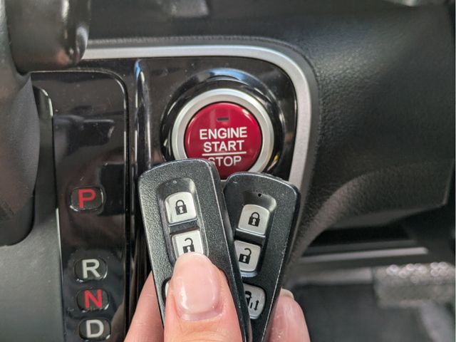 HONDA N BOX 2015 Image 31