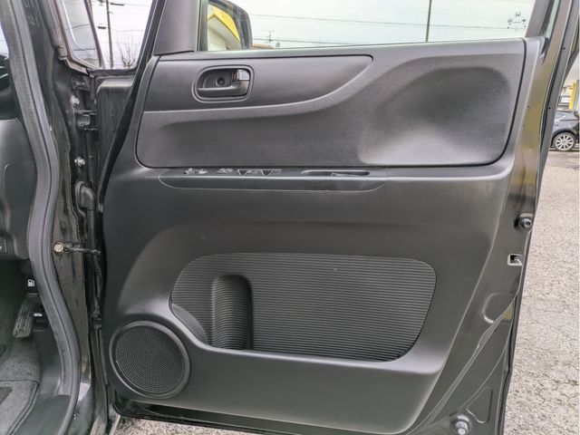 HONDA N BOX 2015 Image 31