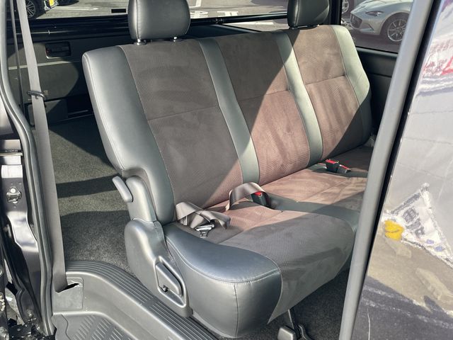 TOYOTA HIACE VAN 2WD 2020 Image 31