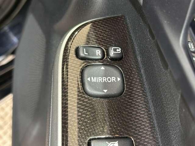 TOYOTA CAMRY HYBRID 2012 Image 31