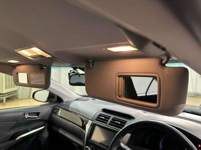 TOYOTA CAMRY HYBRID 2012 Image 31