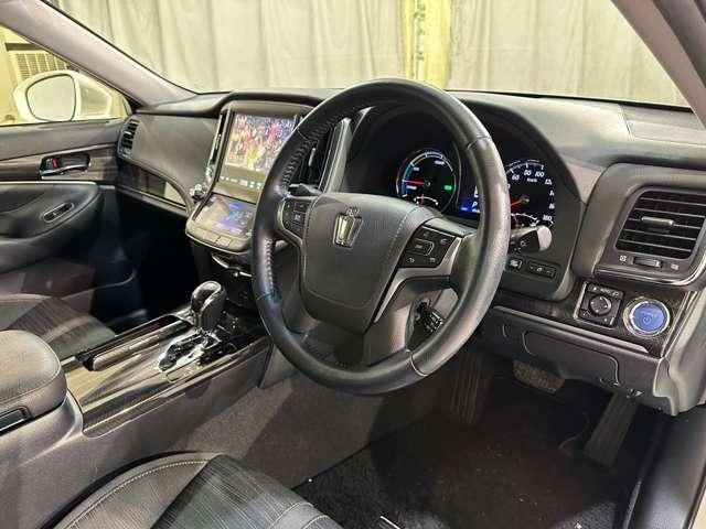TOYOTA CROWN SEDAN 2015 Image 31