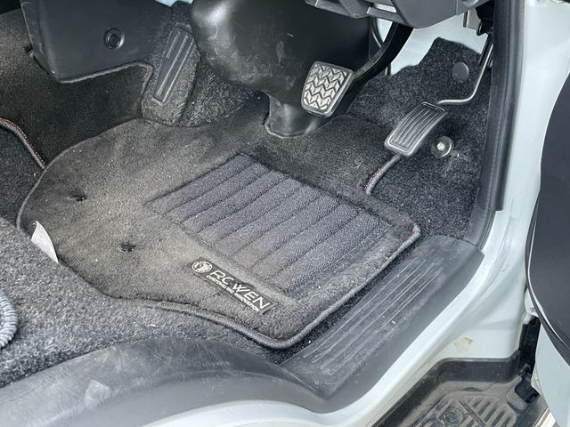 TOYOTA HIACE VAN 2WD 2024 Image 31