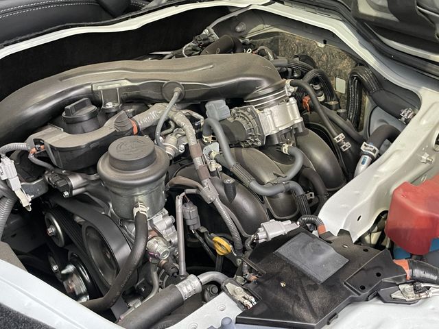 TOYOTA HIACE VAN 2WD 2024 Image 31